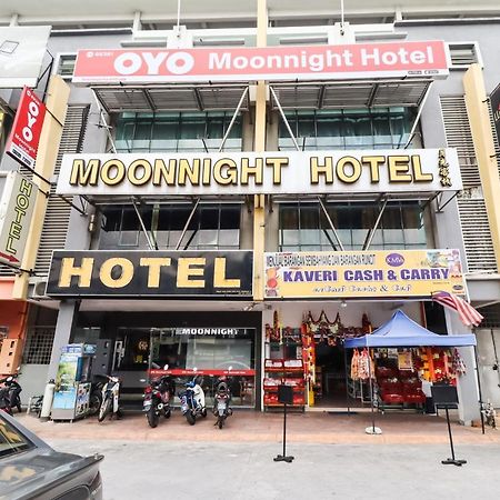 OYO 89381 Moonnight Hotel Batu-grotten Buitenkant foto